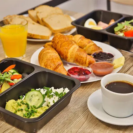 Luminous Loft - Modern Old Town - By Upstairs Appartement *